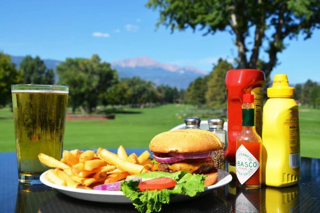 Charming Remodeled Golf Course Area Home Colorado Springs Eksteriør bilde