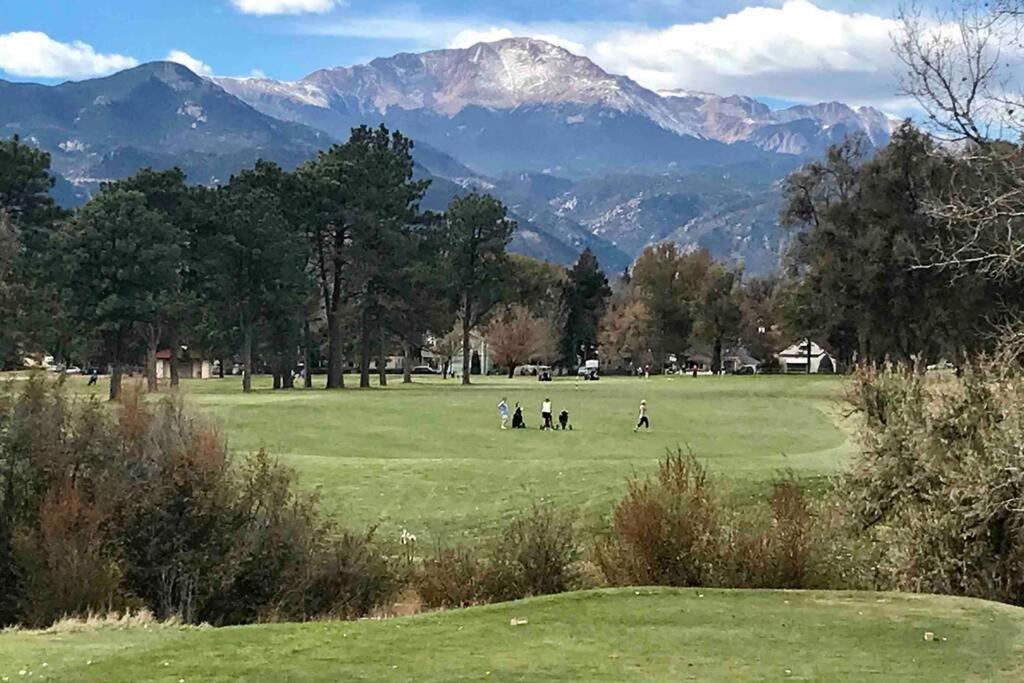 Charming Remodeled Golf Course Area Home Colorado Springs Eksteriør bilde